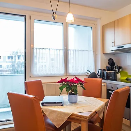 H&H Apartments Im Herzen Der Stadt Teilweise Mit Balkon Ruhig Zentral Modern Mit Kueche Greifswald Zewnętrze zdjęcie