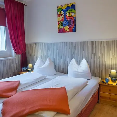 H&H Apartments Im Herzen Der Stadt Teilweise Mit Balkon Ruhig Zentral Modern Mit Kueche Greifswald Zewnętrze zdjęcie