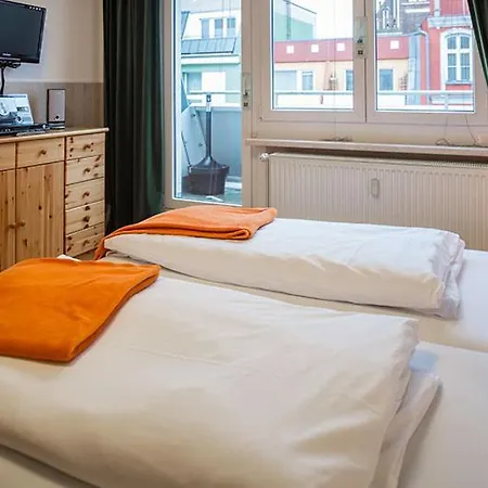 H&H Apartments Im Herzen Der Stadt Teilweise Mit Balkon Ruhig Zentral Modern Mit Kueche Greifswald Zewnętrze zdjęcie