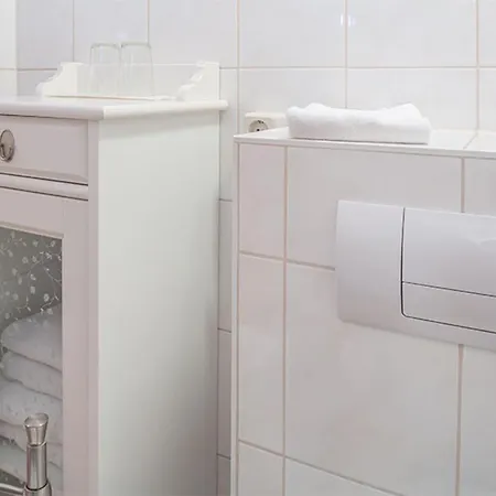H&H Apartments Im Herzen Der Stadt Teilweise Mit Balkon Ruhig Zentral Modern Mit Kueche Greifswald Zewnętrze zdjęcie