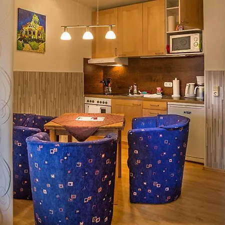 H&H Apartments Im Herzen Der Stadt Teilweise Mit Balkon Ruhig Zentral Modern Mit Kueche Greifswald Zewnętrze zdjęcie