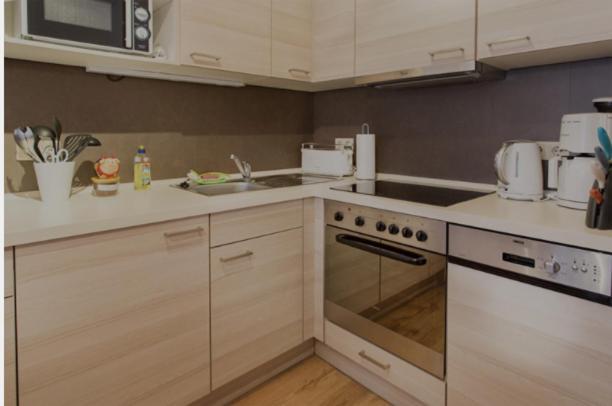 H&h Im Herzen Der Stadt Teilweise Mit Balkon Ruhig Zentral Modern Mit Kueche Апартаменты