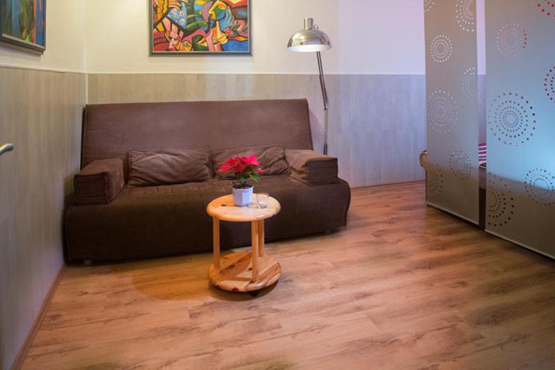 H& Im Herzen Der Stadt Teilweise Mit Balkon Ruhig Zentral Modern Mit Küche *