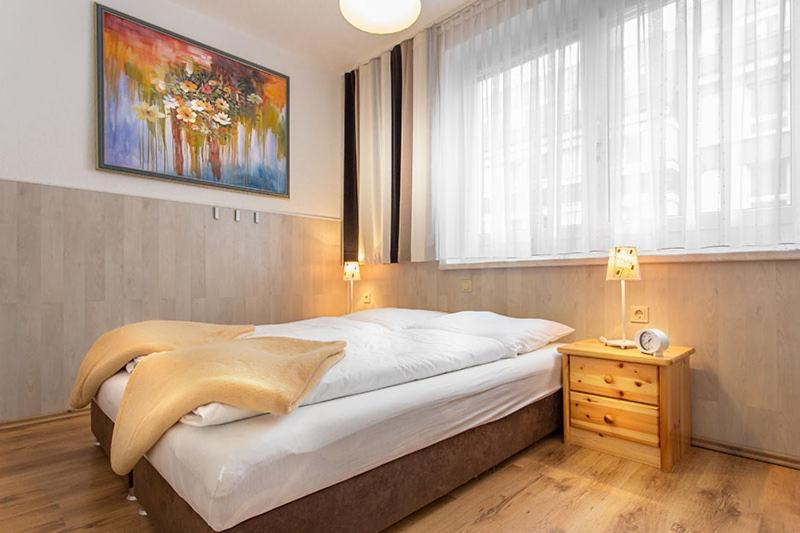 Апартаменты H&h Im Herzen Der Stadt Teilweise Mit Balkon Ruhig Zentral Modern Mit Kueche *
