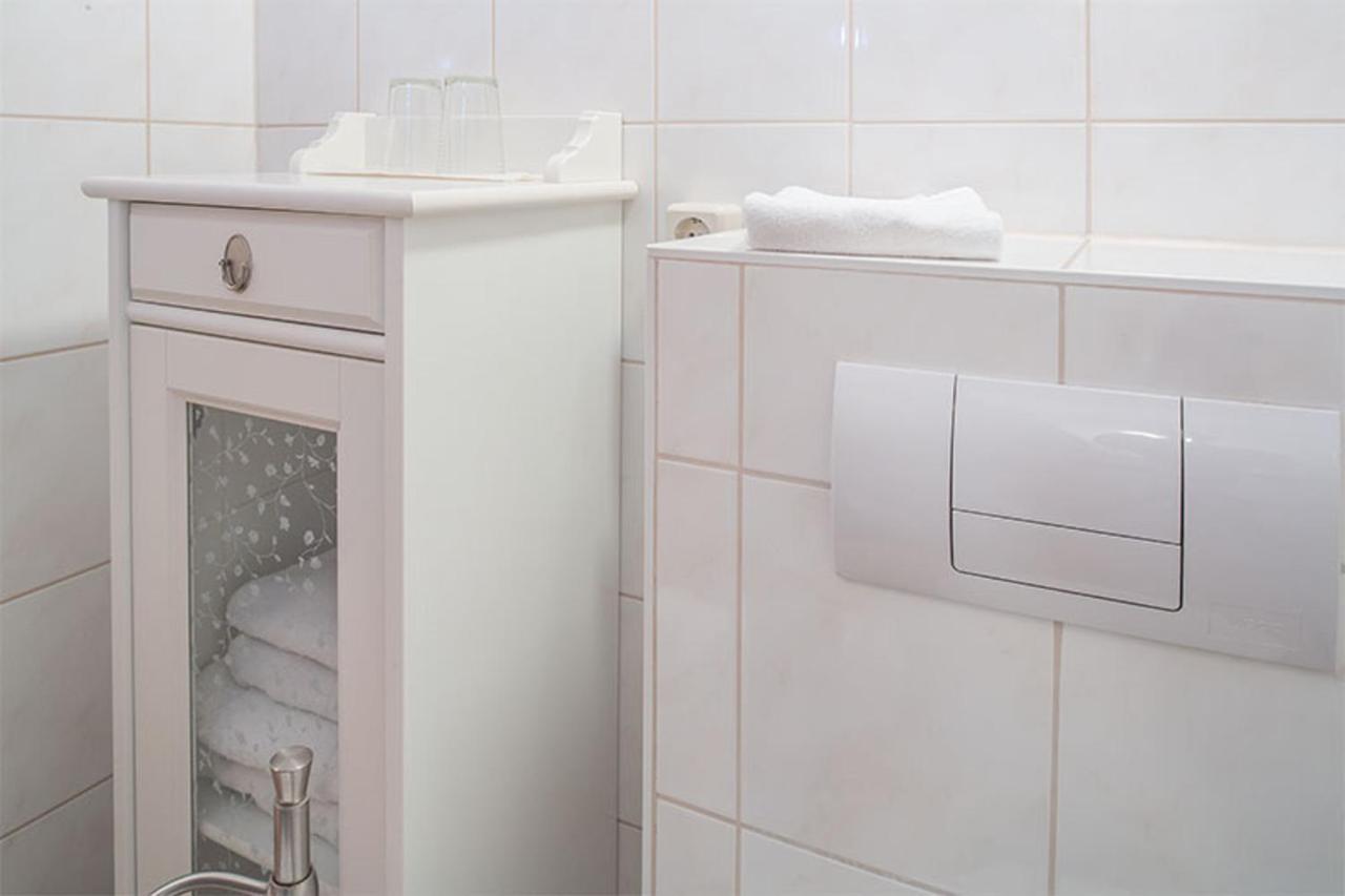 H&h Im Herzen Der Stadt Teilweise Mit Balkon Ruhig Zentral Modern Mit Kueche Апартаменты Грайфсвальд