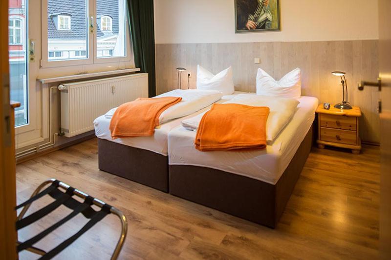 Apartment H& Im Herzen Der Stadt Teilweise Mit Balkon Ruhig Zentral Modern Mit Küche Greifswald